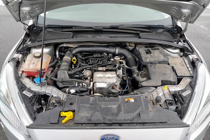 Grå Ford Focus fra 2016