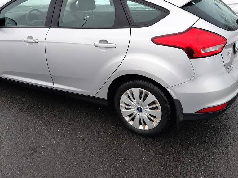 Ford Focus 1,0 EcoBoost (125 HK) Hatchback, 5 dørs Forhjulstræk Man.