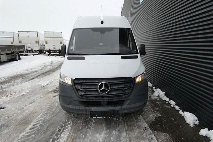 Hvid Mercedes Sprinter 316 fra 2018