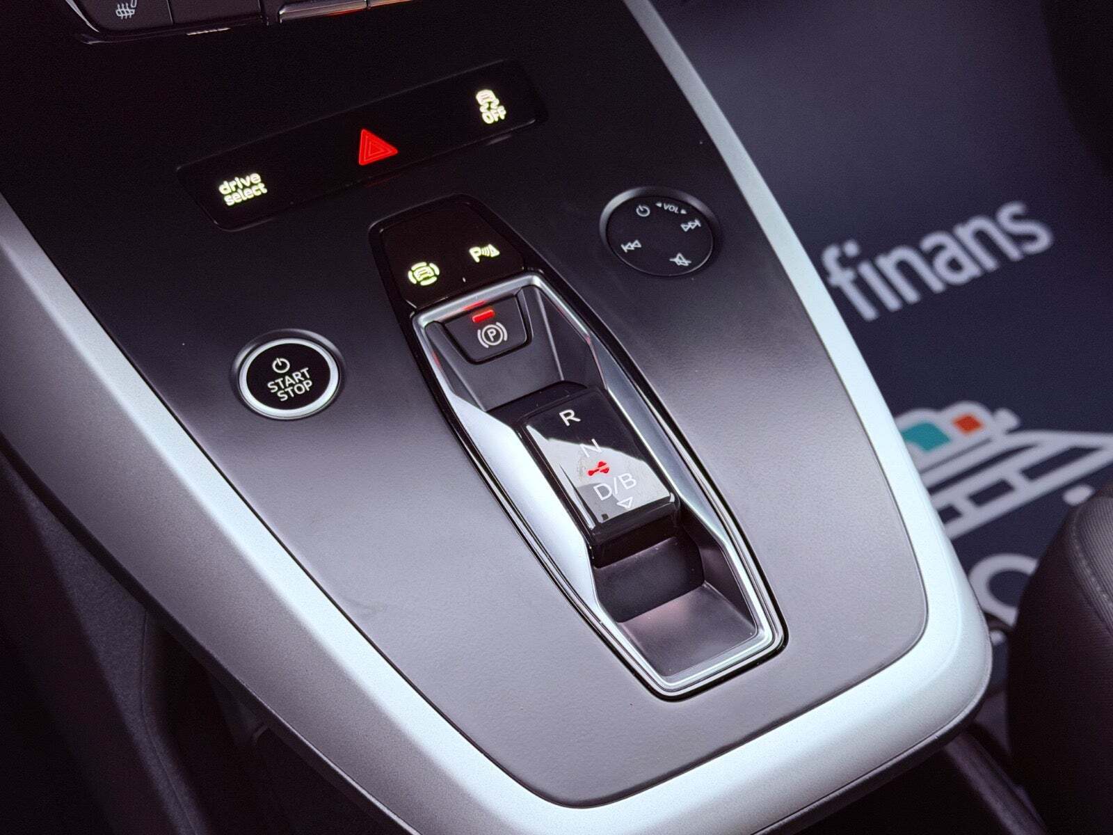 Grå Audi Q4 e-tron fra 2021