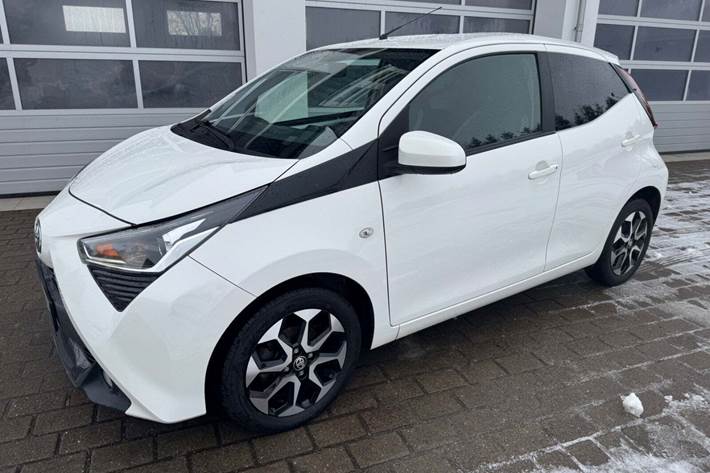 undefined Toyota Aygo fra 2021 set udefra