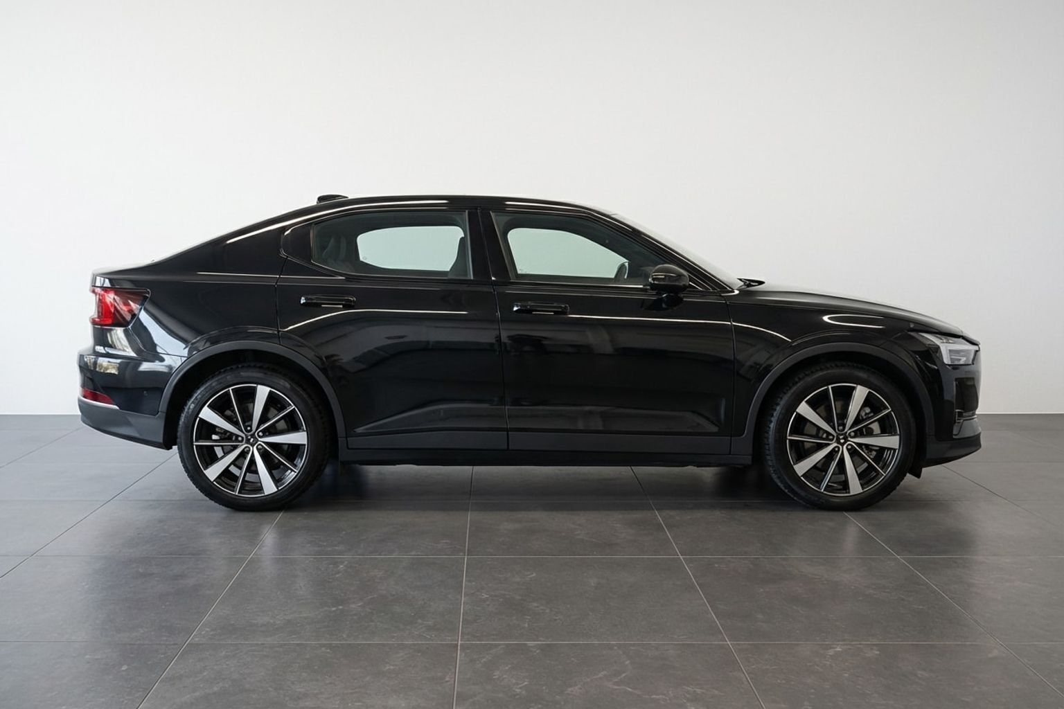 Sort Polestar 2 fra 2021