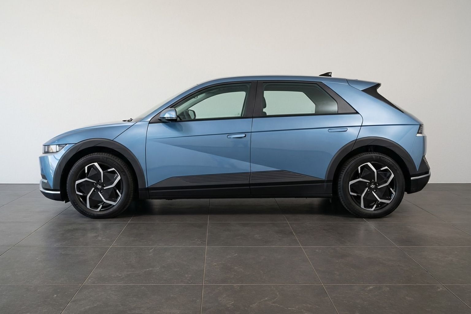 Hyundai Ioniq 5 Electric 72,6 kWh 4WD 306HK 5d Aut.