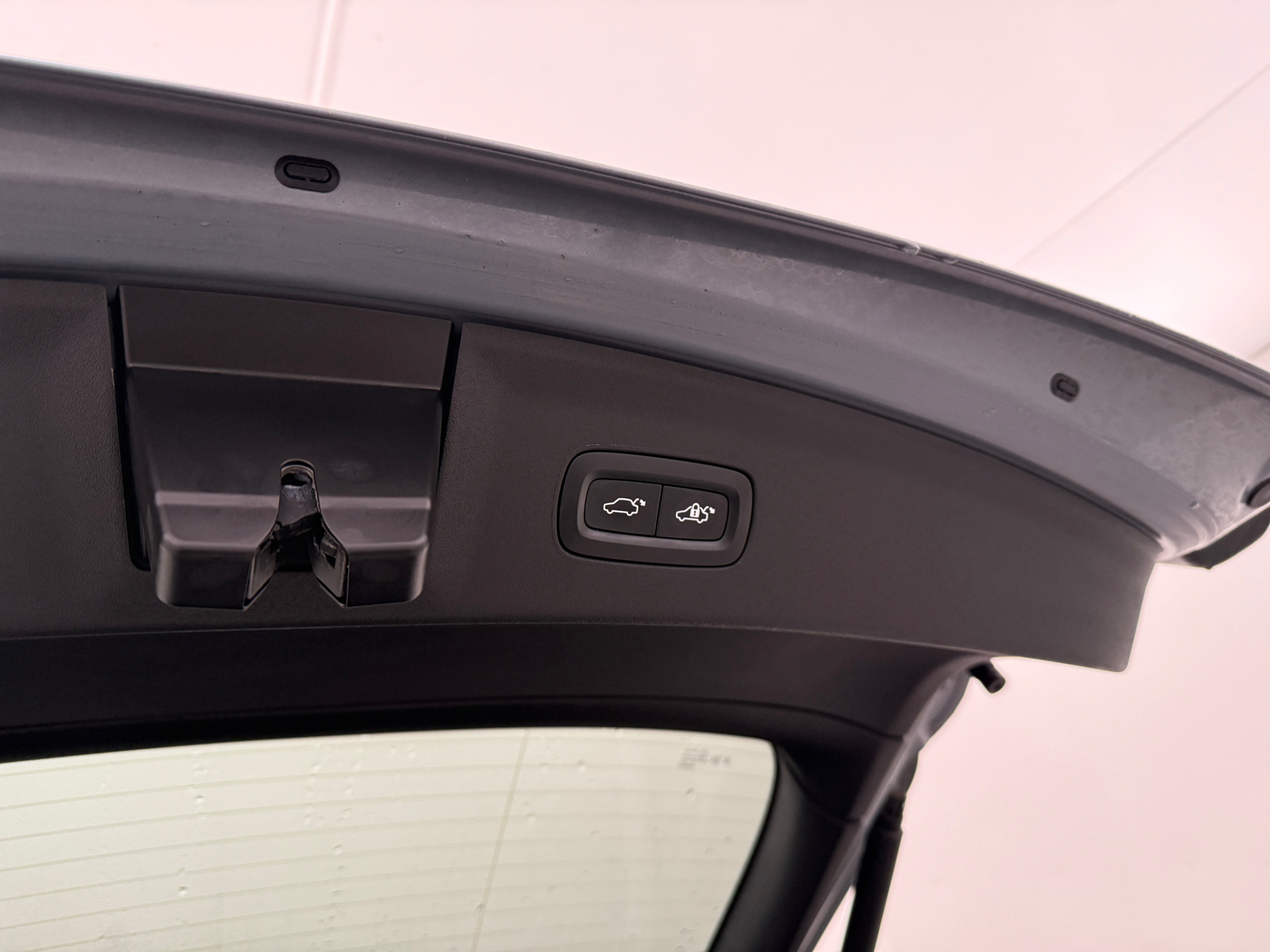 Grå Polestar 2 fra 2023