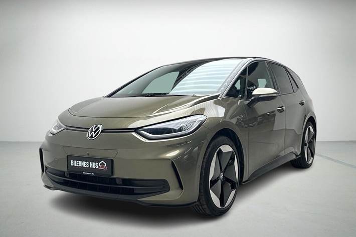 Grøn VW ID.3 fra 2023 set udefra