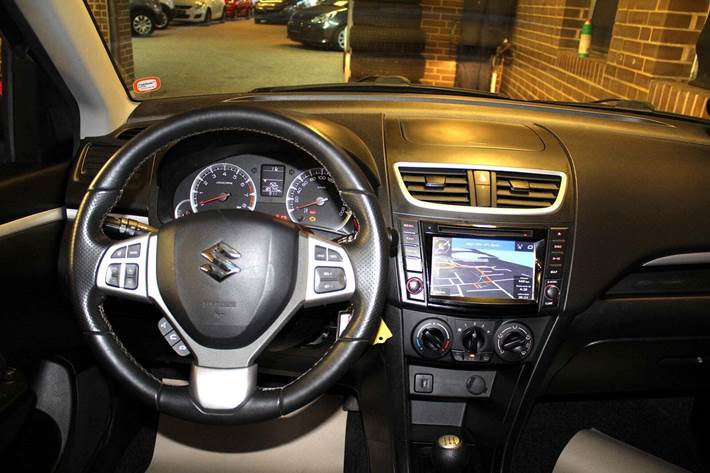 Hvid Suzuki Swift fra 2016