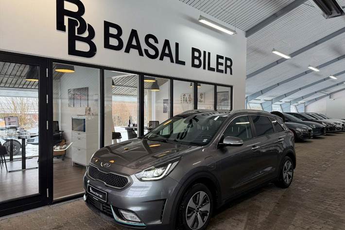 Grå Kia Niro fra 2018