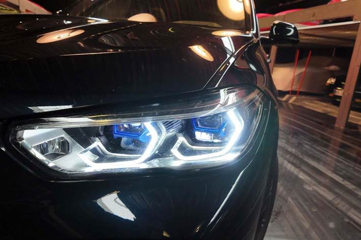 Sort BMW X5 fra 2022