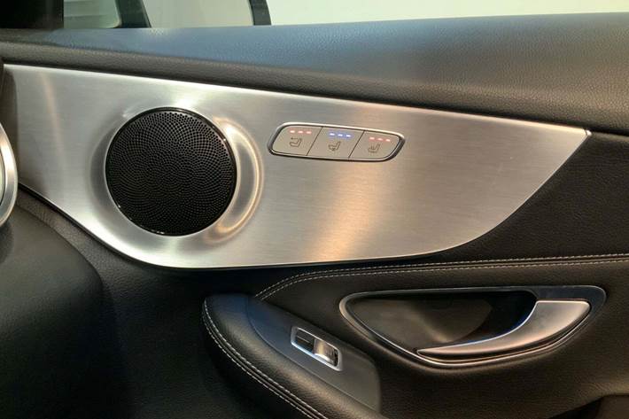 Hvid Mercedes C200 fra 2017