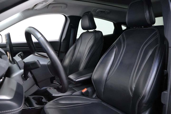 Rød Ford Mustang Mach-E fra 2022