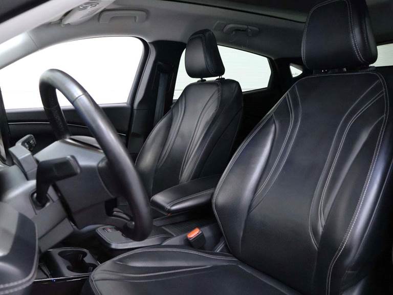 Ford Mustang Mach-E 88 Extended Range