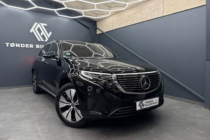 Sort Mercedes EQC400 fra 2023 set udefra