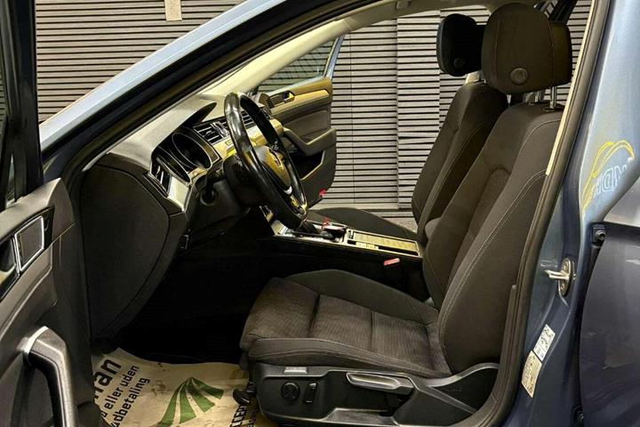 undefined VW Passat fra 2016