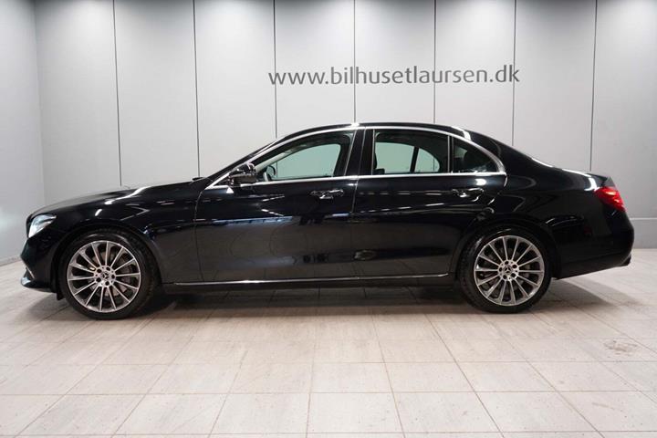 Sort Mercedes E350 fra 2018