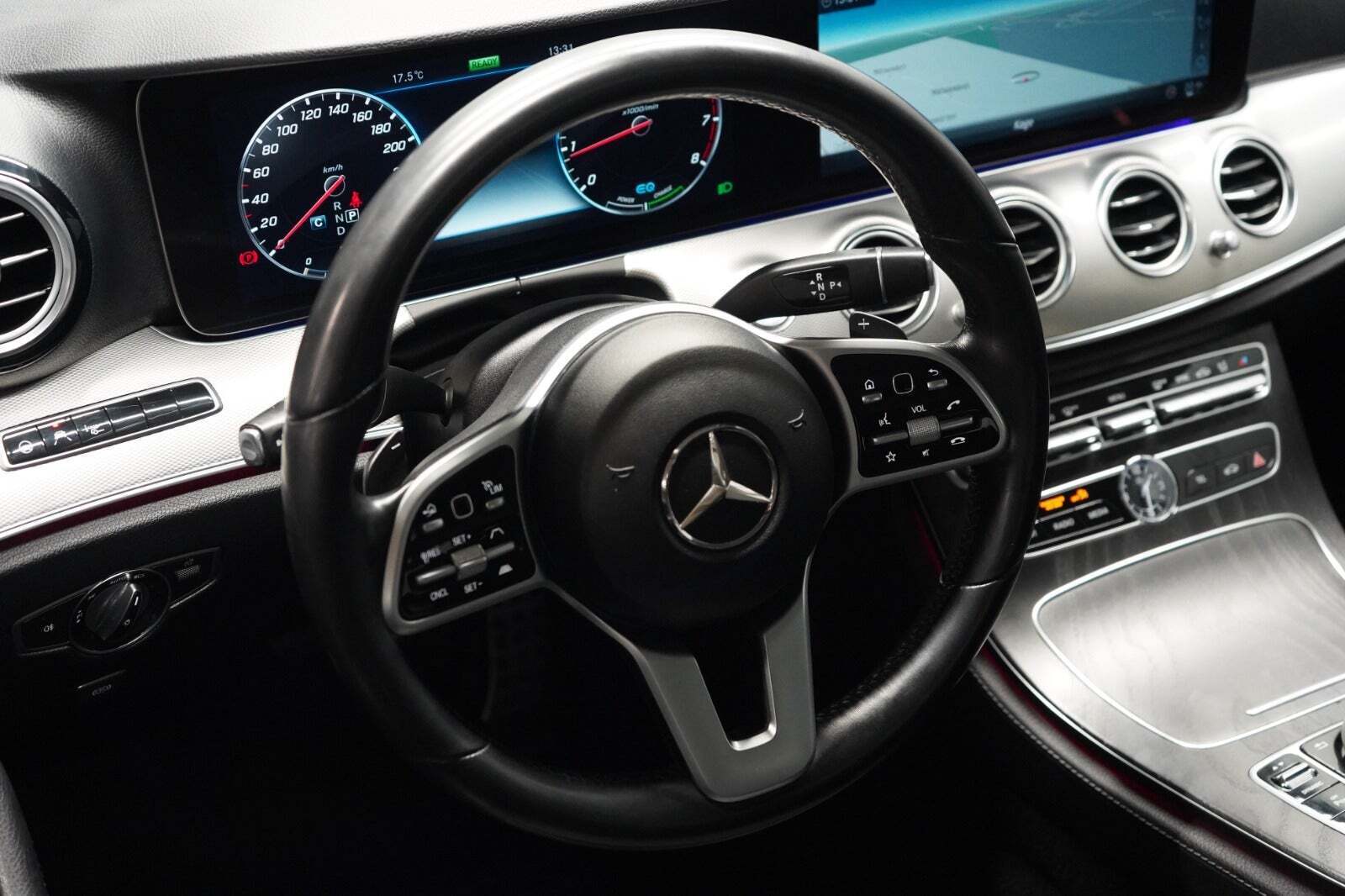 Sort Mercedes E350 fra 2018