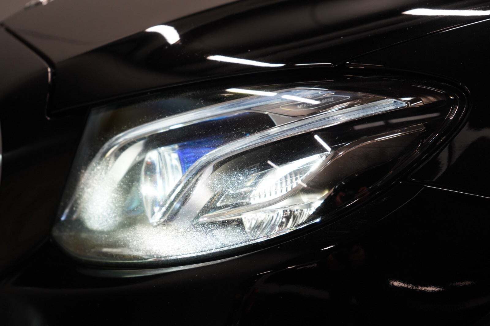 Sort Mercedes E350 fra 2018