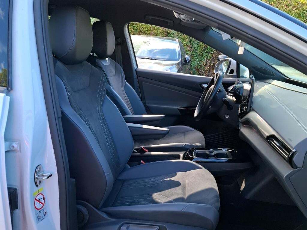 Hvid VW ID.5 fra 2023