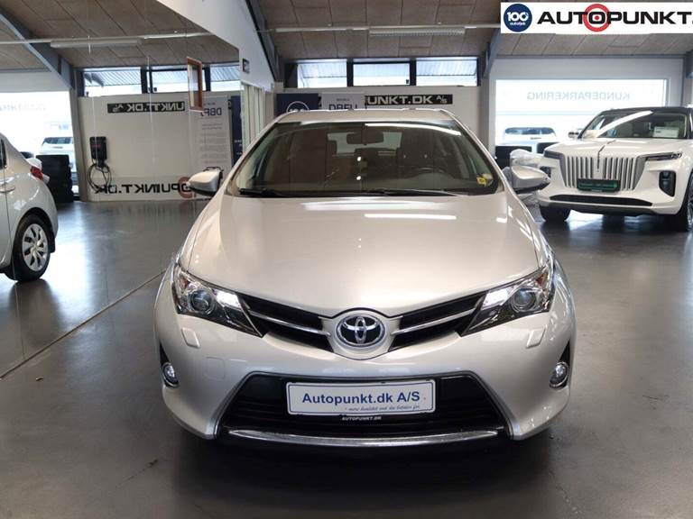Toyota Auris 1,4 D-4D T2