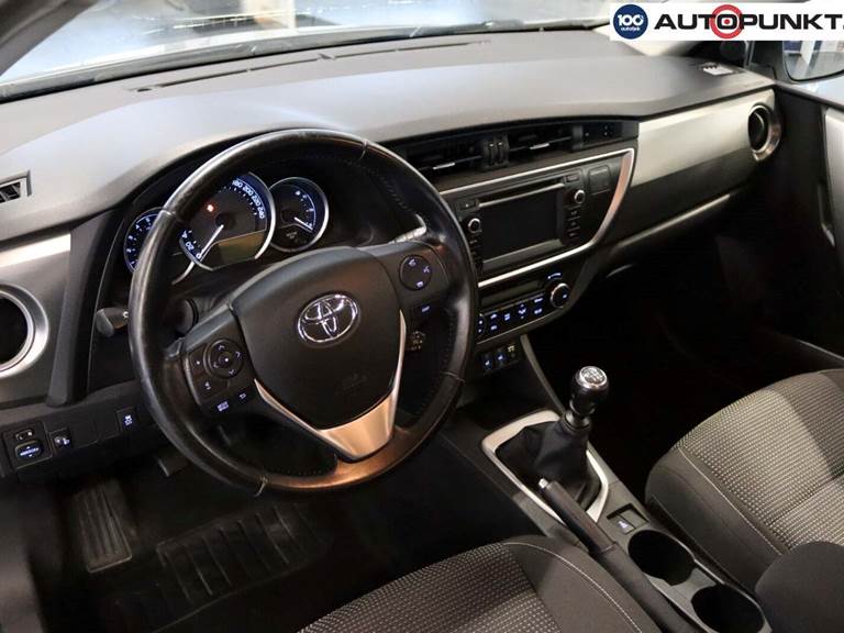 Toyota Auris 1,4 D-4D T2