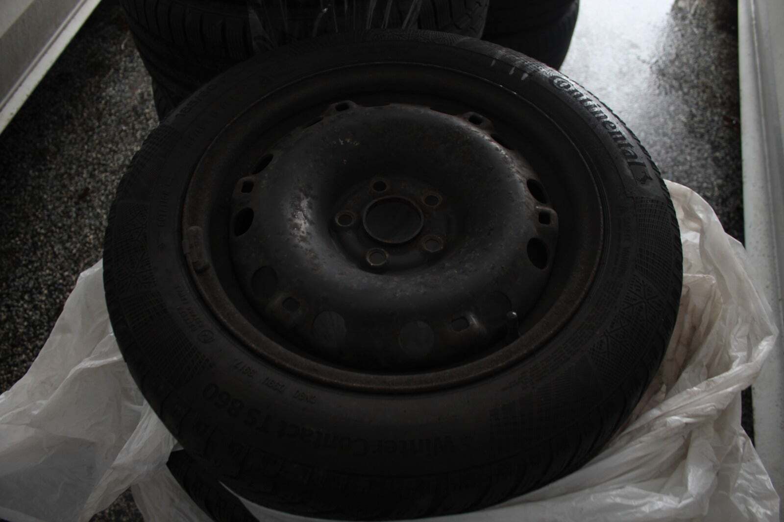 Blå Skoda Fabia fra 2016