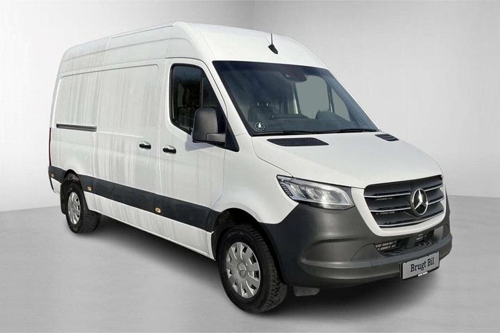 Hvid Mercedes Sprinter 317 fra 2023