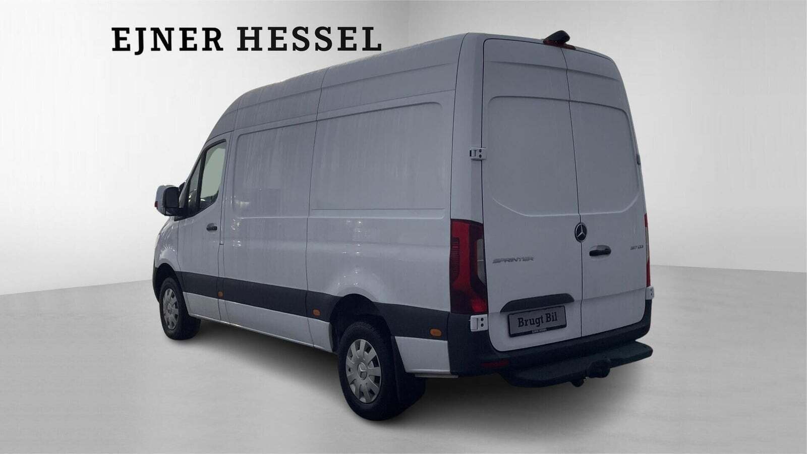 Hvid Mercedes Sprinter 317 fra 2023