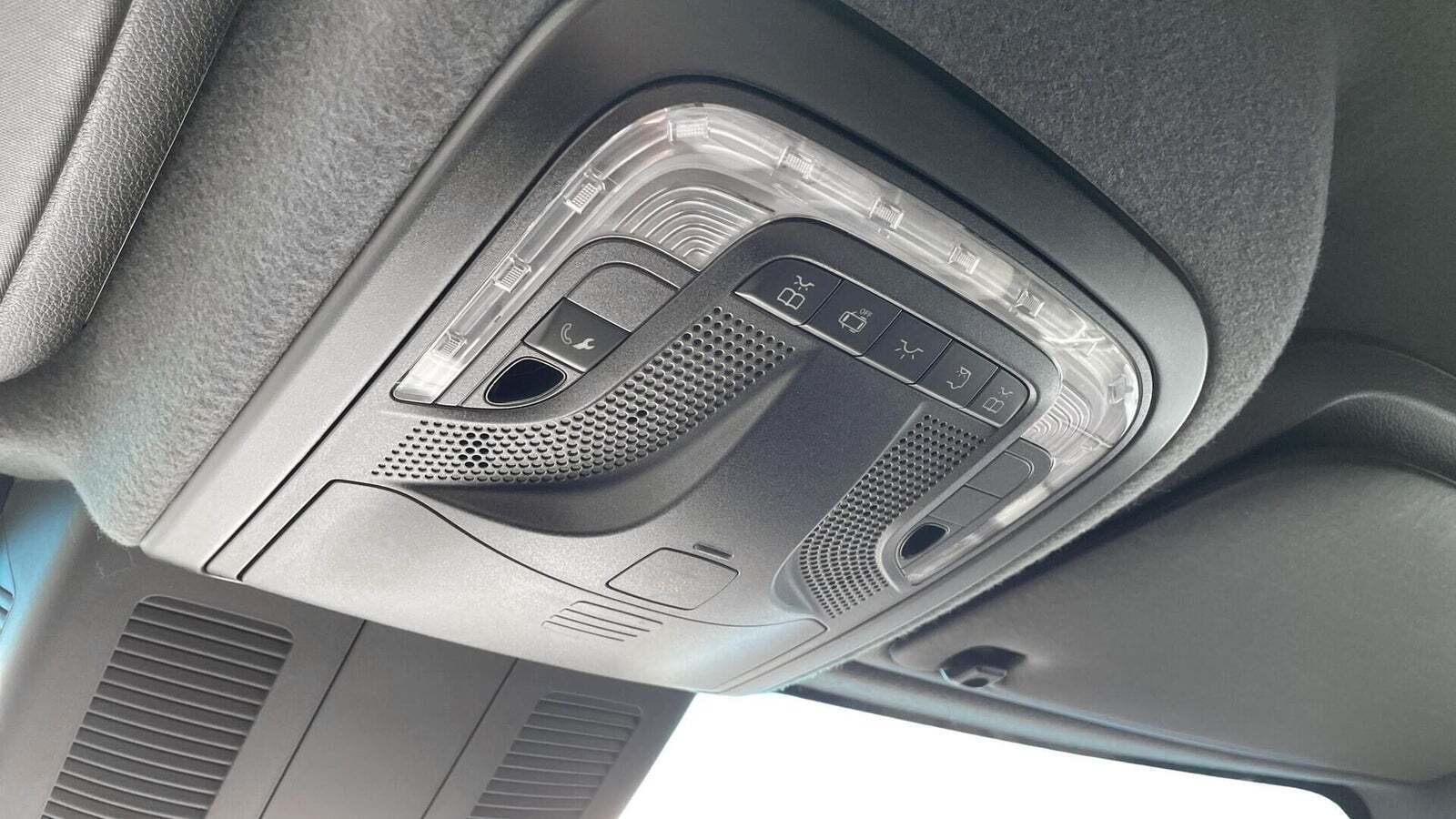 Hvid Mercedes Sprinter 317 fra 2023