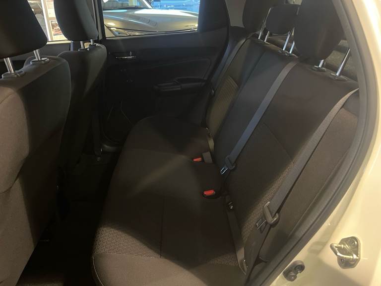 Suzuki Swift 1,2 16V Action 90HK 5d