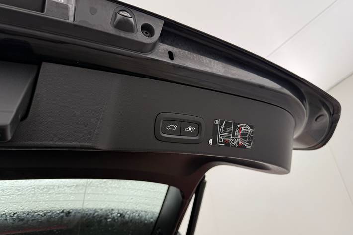 Sort Volvo XC40 fra 2020