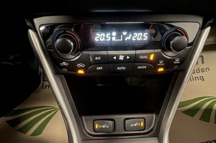 Sort Suzuki S-Cross fra 2019