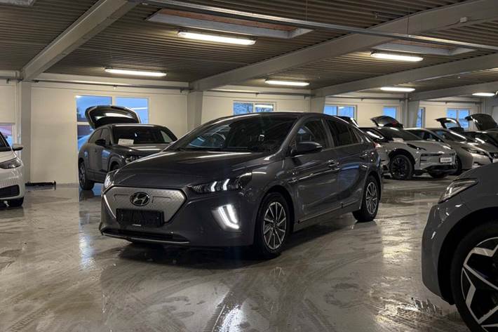 Grå Hyundai Ioniq fra 2021