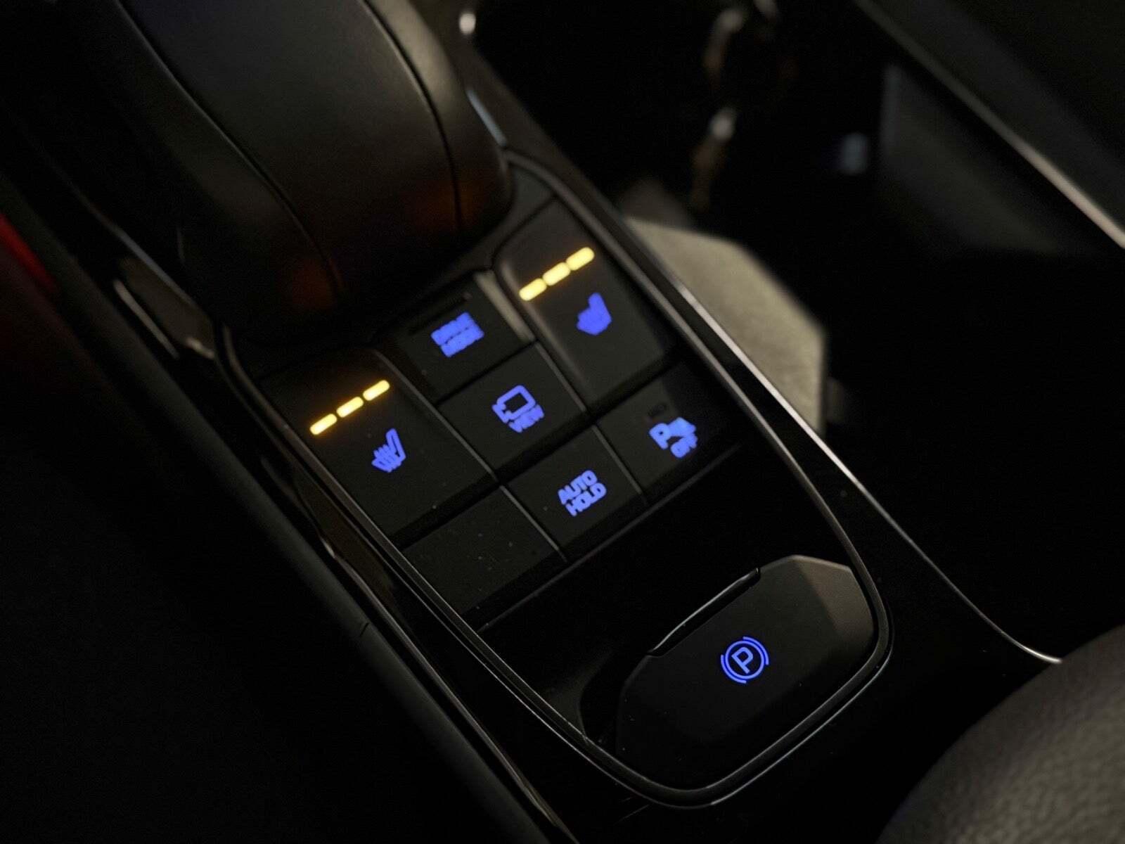 Grå Hyundai Ioniq fra 2021