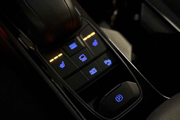 Grå Hyundai Ioniq fra 2021