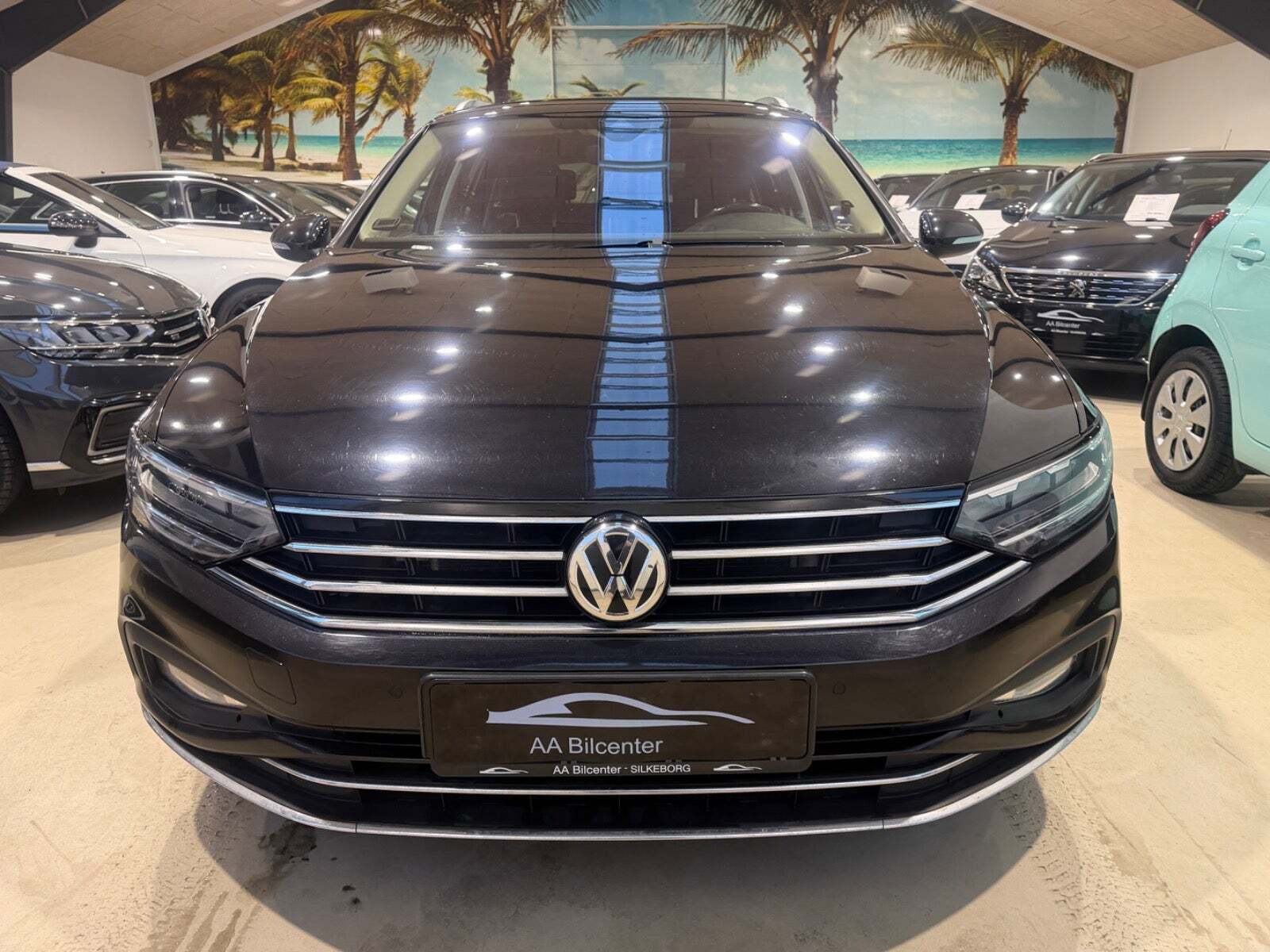 Sort VW Passat fra 2020