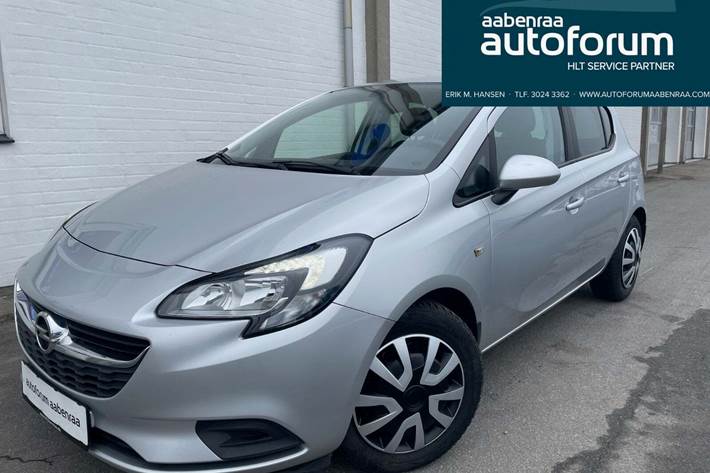 Sølv Opel Corsa fra 2018 set udefra