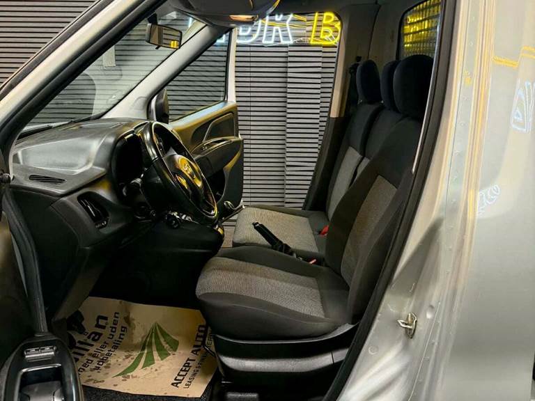 Fiat Doblò Cargo 1,6 MJT 105 Basic L2