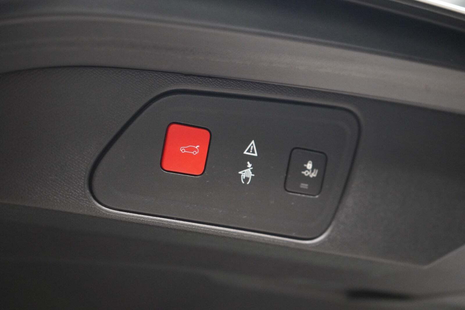 Peugeot 3008 1,6 Hybrid4 Allure Pack Limited EAT8