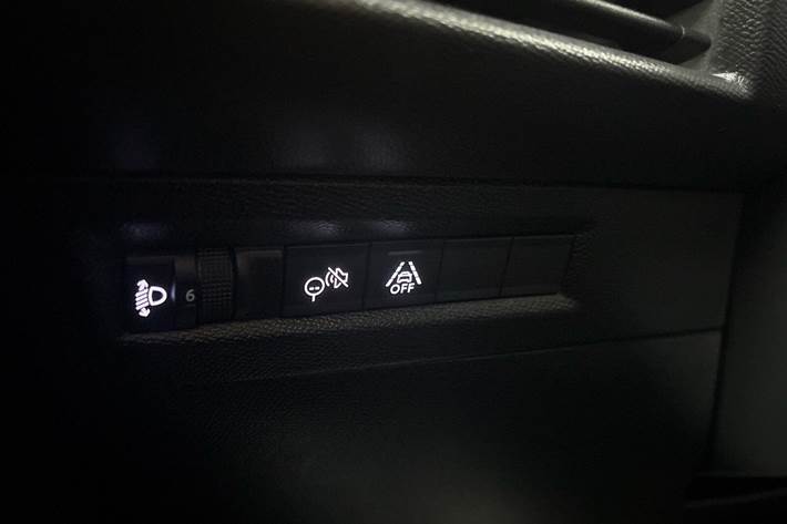 Sort Opel Frontera fra 2025