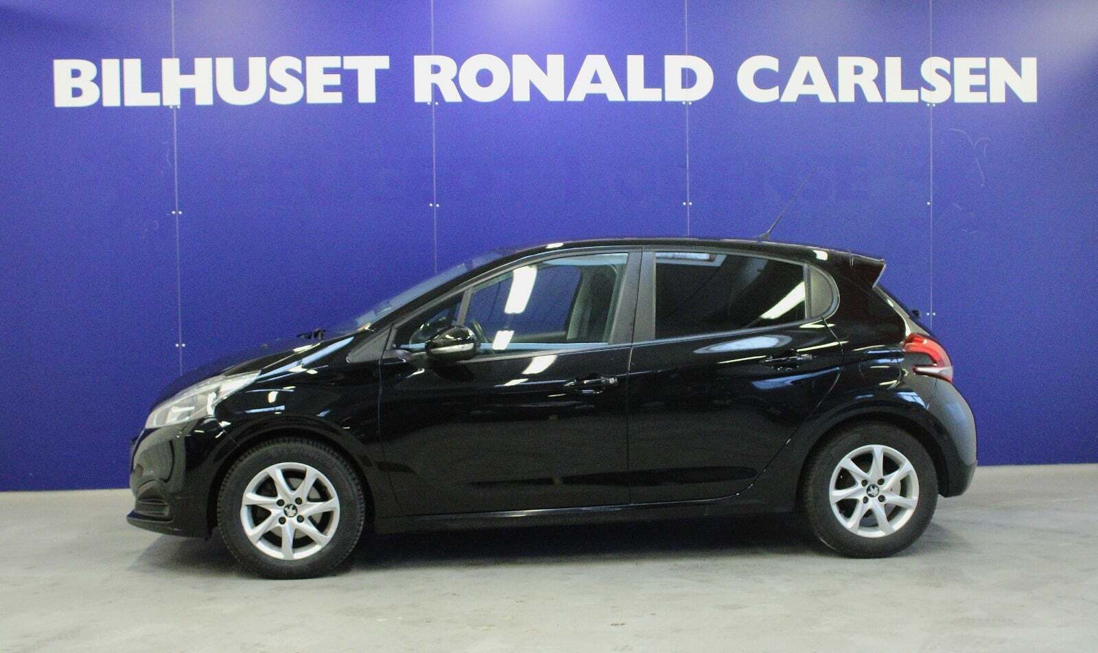 Peugeot 208 1,2 VTi 82 Strike