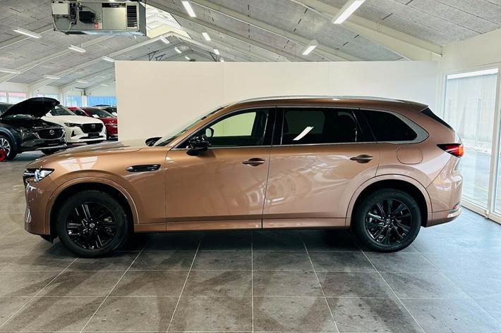 Bronze Mazda CX-80 fra 2024