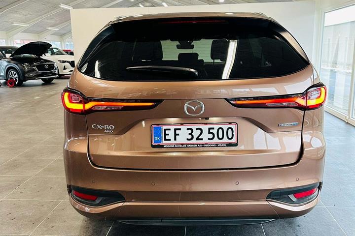Bronze Mazda CX-80 fra 2024 set udefra