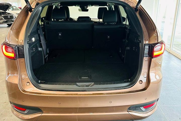 Bronze Mazda CX-80 fra 2024 set indefra