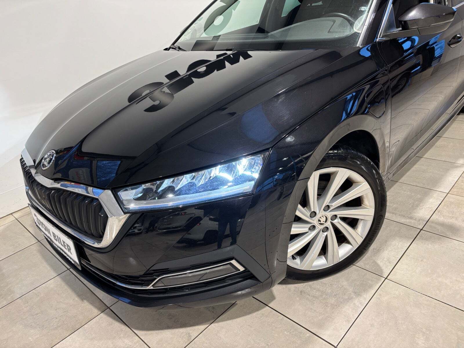 Sort Skoda Octavia fra 2021