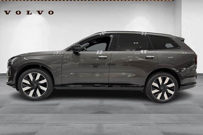 Grå Volvo EX90 fra 2025