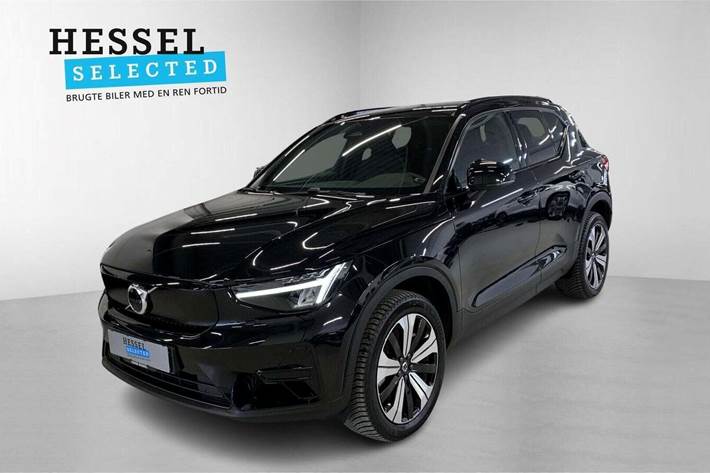 Sort Volvo XC40 fra 2023 set udefra