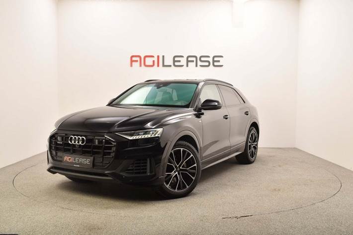 Sort Audi Q8 fra 2020 set udefra