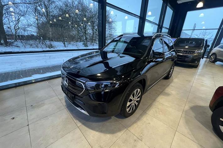 Sort Mercedes EQB 250 fra 2023