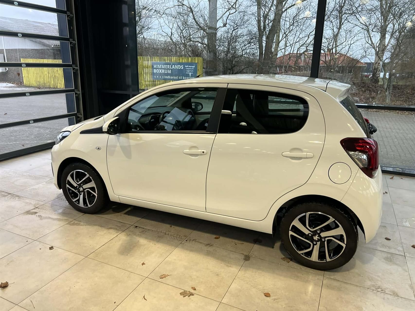 Peugeot 108 1,0 e-Vti Allure+ 72HK 5d