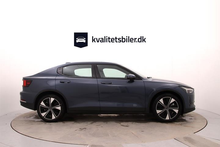 Blå Polestar 2 fra 2023