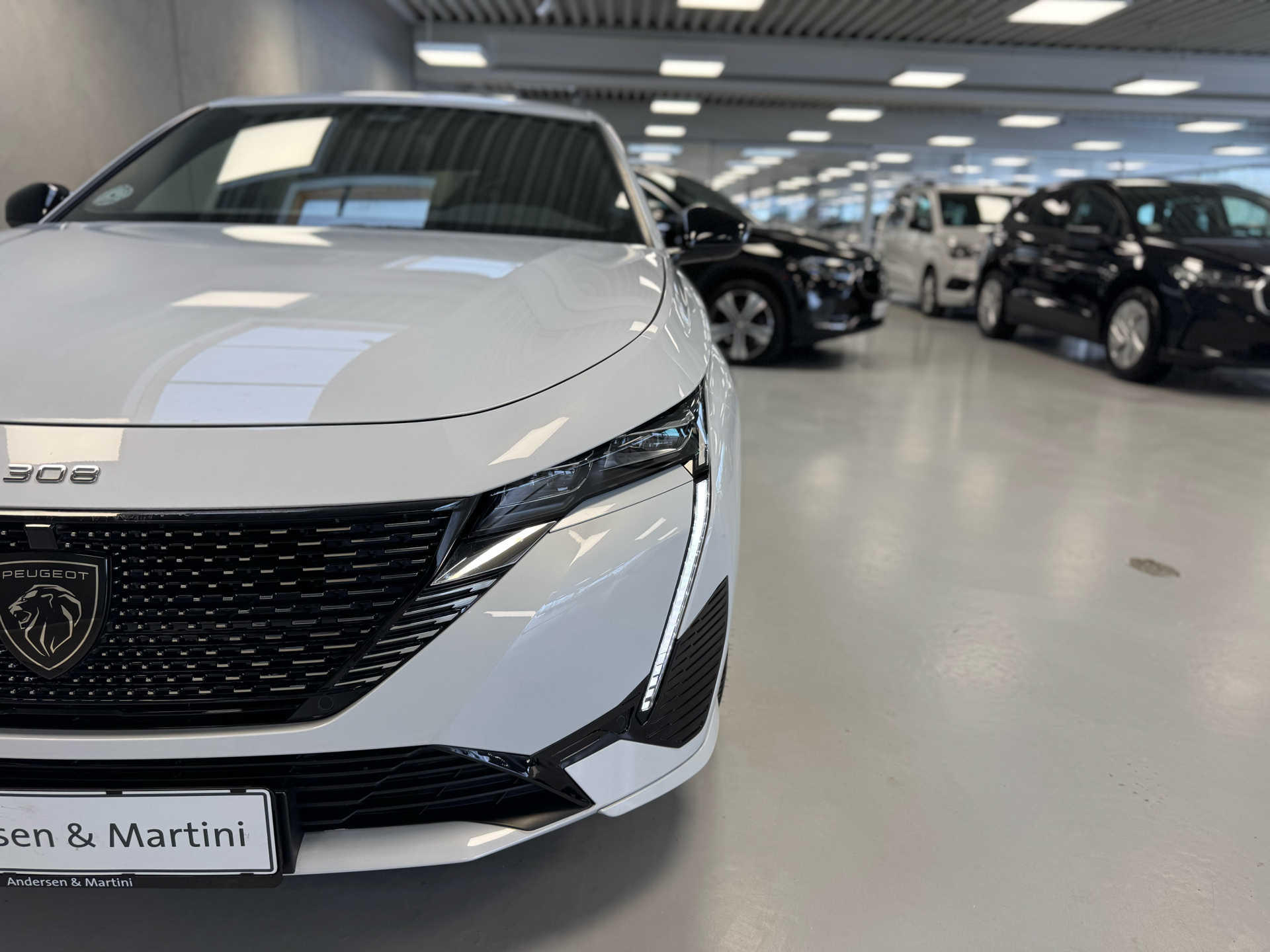 Peugeot E-308 EL First Edition 156HK 5d Aut.